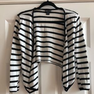 Black and white cropped sweater